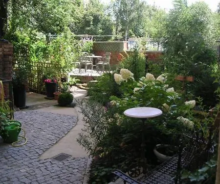 シティ-オアゼ ゲストハウス ドレスデン