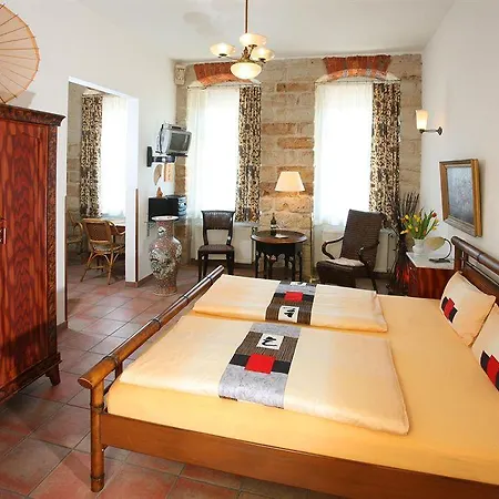 ゲストハウス シティ-オアゼ